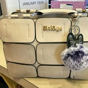 😻Cat faux fur Pom Pom ketchain😻